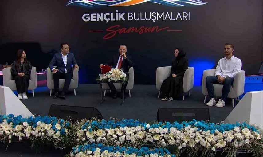 Cumhurbaşkanı Erdoğan gençlerle buluşarak terörsüz Türkiye ve Mekke Antlaşması mesajı verdi