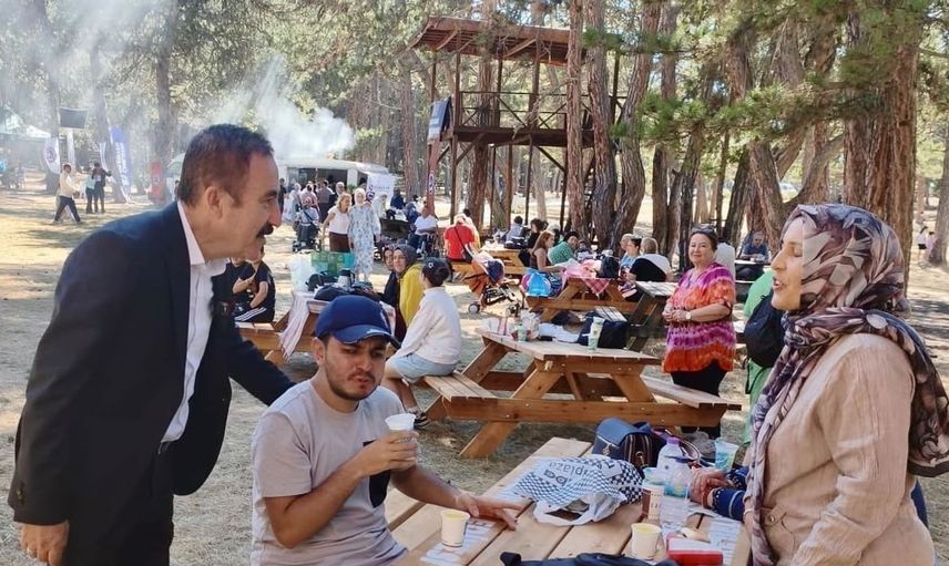 Engelsiz yaşam pikniği Ankaralı engellileri buluşturdu