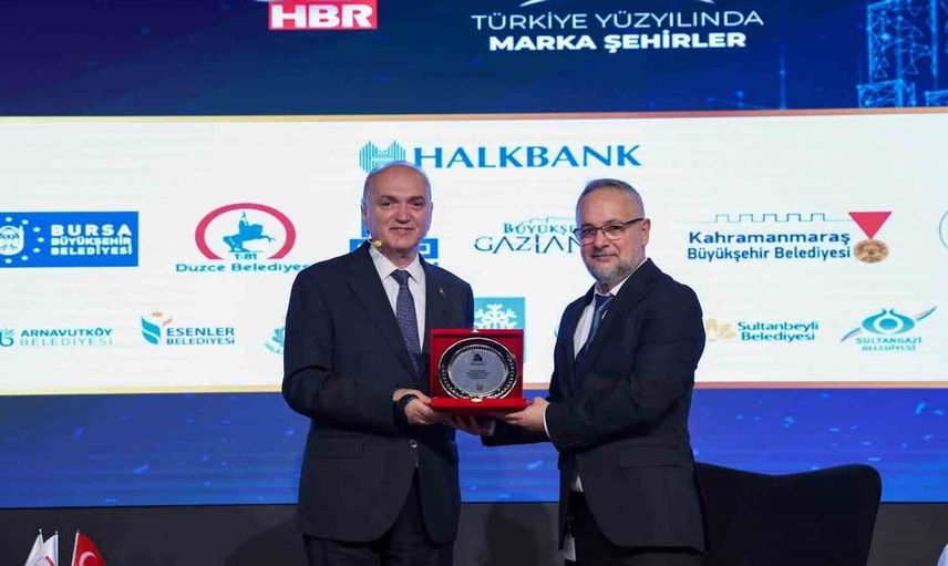 Düzce'nin kalkınma hamlesi Türkiye Yüzyılı zirvesinde gündem oldu