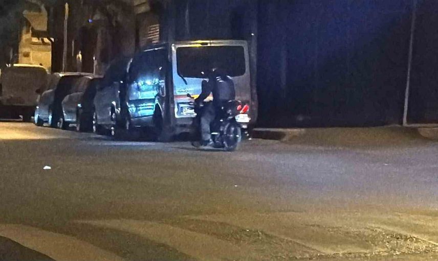 Polisten kaçtı, babasının çağrısıyla geri döndü