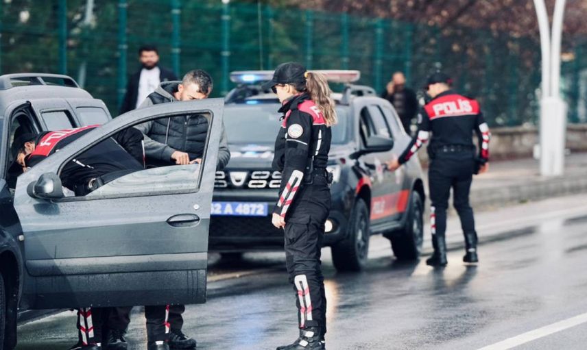 81 ilde operasyonlar devam ediyor: 4 bin 853 firari yakalandı