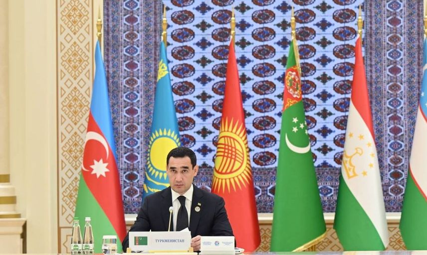 Aliyev, Hazar'daki ulaşım altyapısının önemine dikkat çekti
