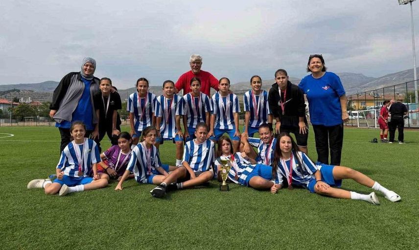ANALİG futbol Türkiye şampiyonası tamamlandı: Erzincan'da kazananlar belirlendi