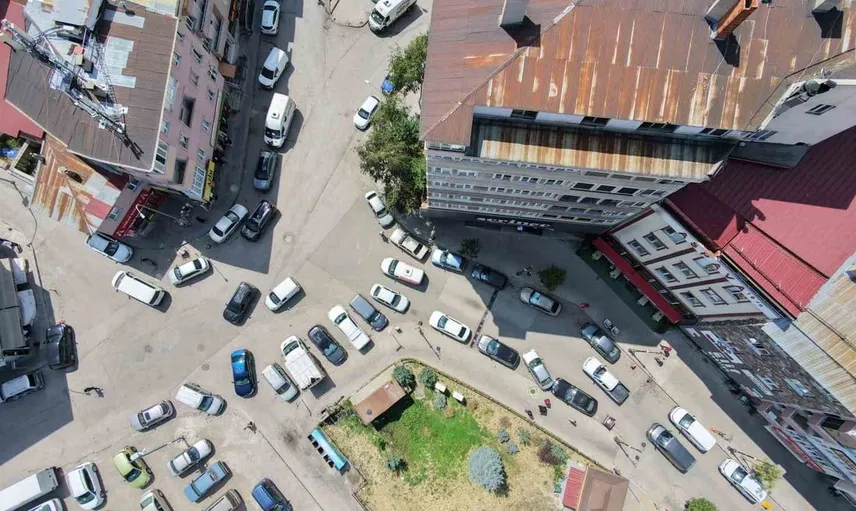 Esnafın inisiyatifiyle başlayan değişim: Ters yön tabelası sonrası yeni düzenleme yapıldı