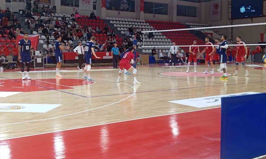 Onikişubat Belediyespor, Efeler Ligi tarihindeki ilk galibiyetini elde etti