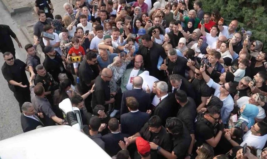 Cumhurbaşkanı Erdoğan'ın jesti engelli gencin hayatında iz bıraktı