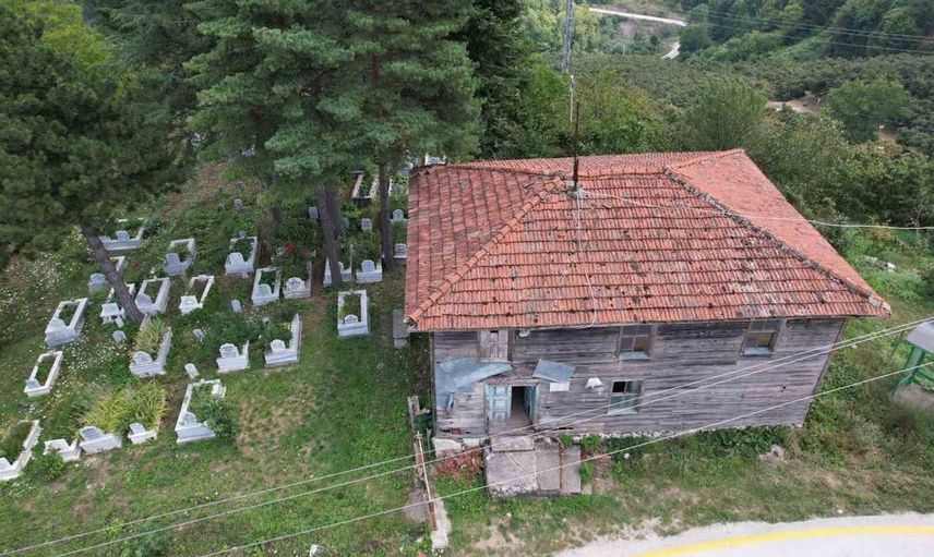 78 yıllık ahşap caminin geleceği için mahalle sakinlerinden çağrı