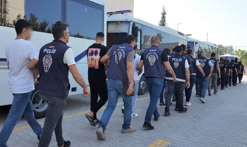 Mersin'de yasa dışı bahis operasyonu: 30 kişi tutuklandı