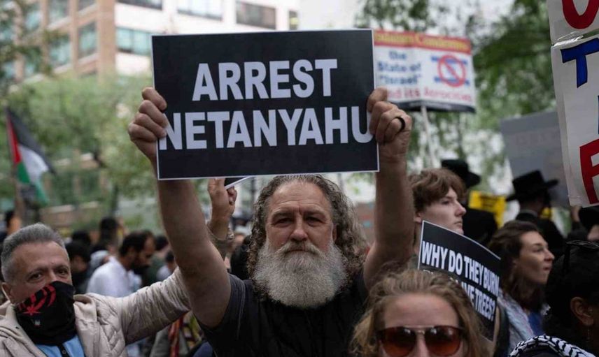 New York'taki Netanyahu protestolarında ünlü isimlerin de aralarında bulunduğu 103 kişi gözaltına alındı