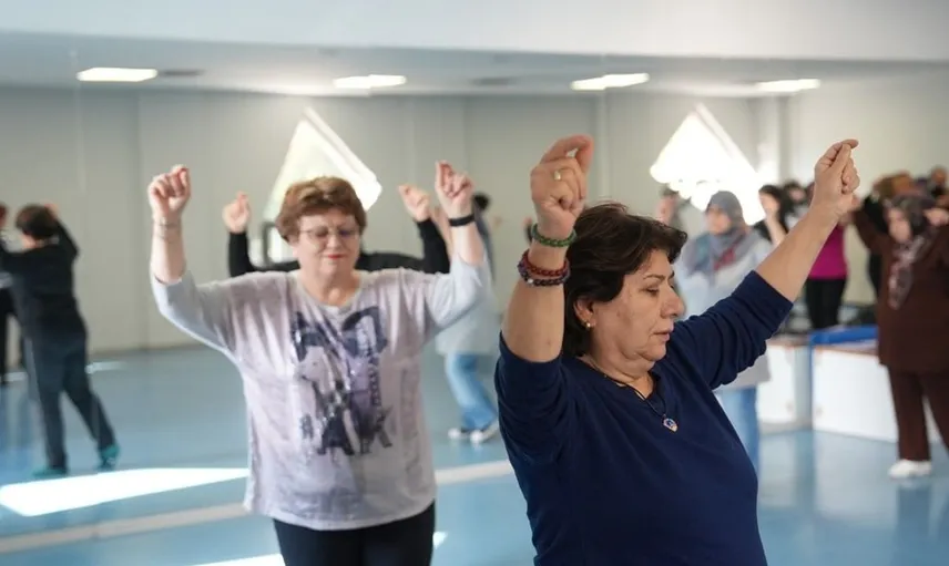 Denizli'de halk oyunları kurslarıyla geleneksel değerler yaşatılıyor