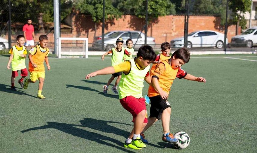 Futbol kursu kayıtları başladı: Efeler'de çocuklar için yeni bir spor fırsatı