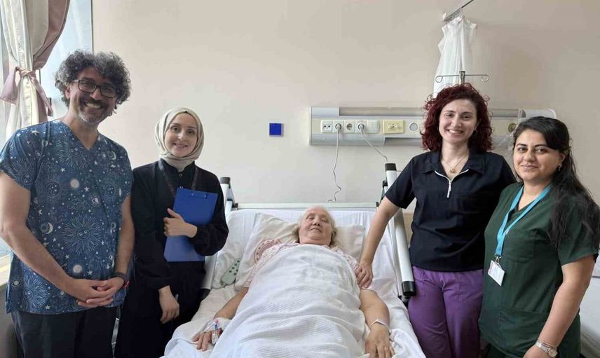 Türkiye'de ilk endoskopik meme koruyucu cerrahi başarıyla gerçekleştirildi