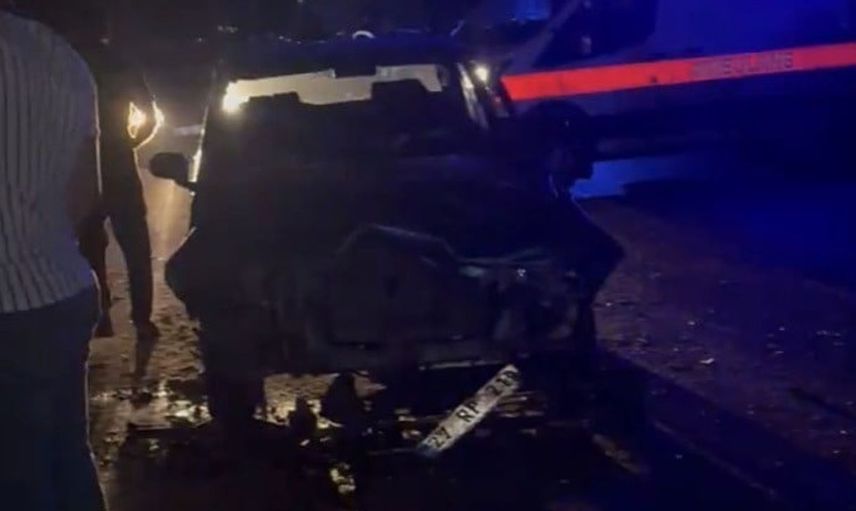 Gaziantep'te otomobil koyun sürüsüne daldı: Yaralı sürücü hastaneye kaldırıldı