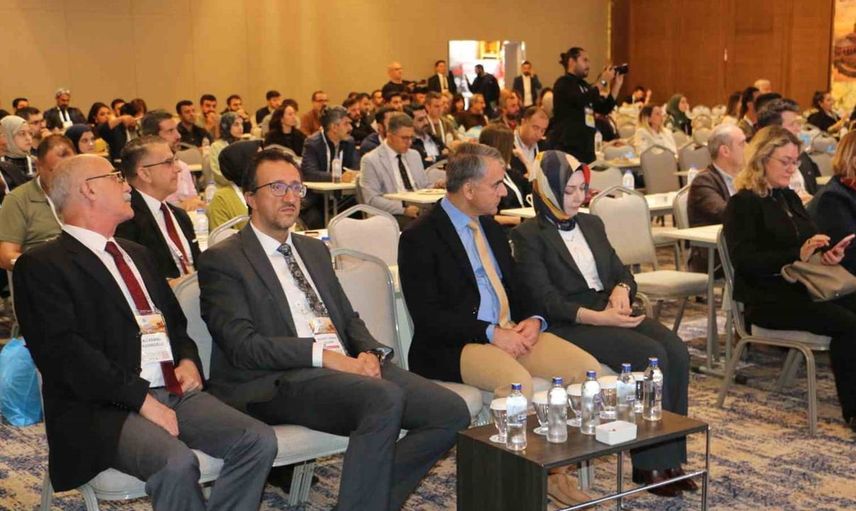 Diyarbakır'da beşinci doğu dahiliye kongresi yapıldı