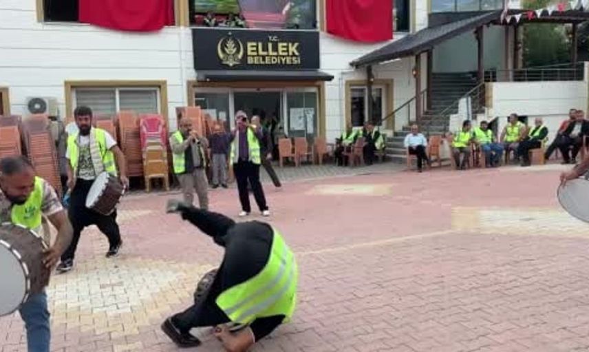 Osmaniye’de zeytin festivalinde yarışma heyecanı: Traktör çekme yılın etkinliğini belirledi