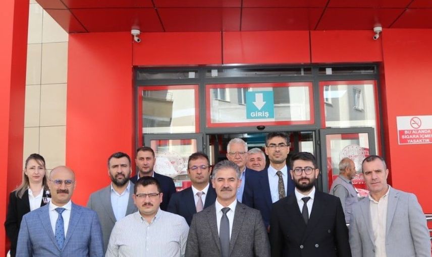 Erzurum İl Sağlık Müdürü ağız ve diş sağlığı merkezinde incelemelerde bulundu