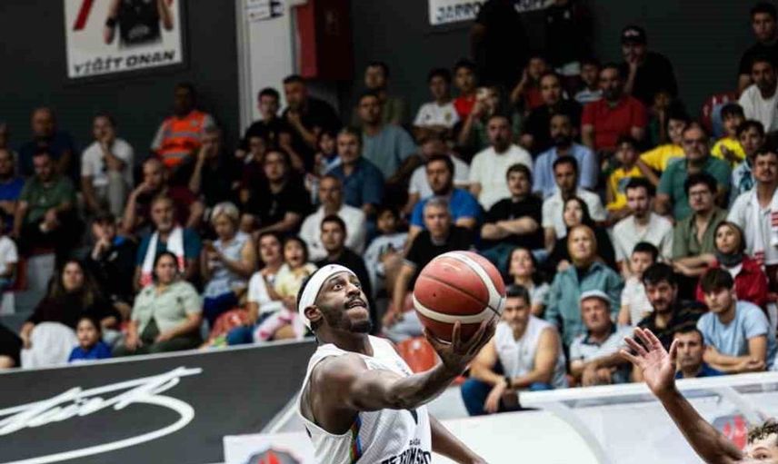 Aliağa Petkimspor, deplasmanda ikinci galibiyetini aldı