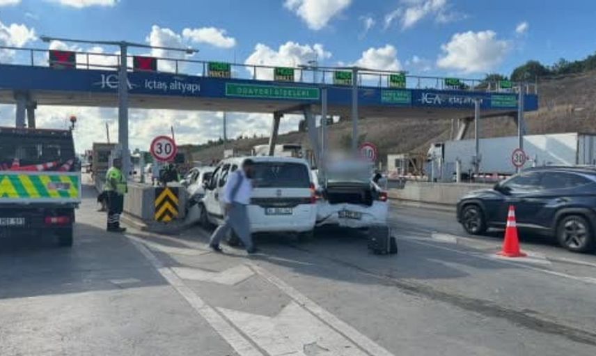 Kuzey Marmara Otoyolu'nda dört aracın karıştığı zincirleme kaza meydana geldi