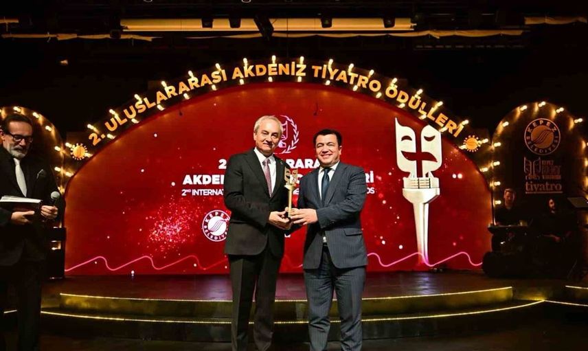 Akdeniz Tiyatro Ödülleri ikinci kez sahiplerini buldu