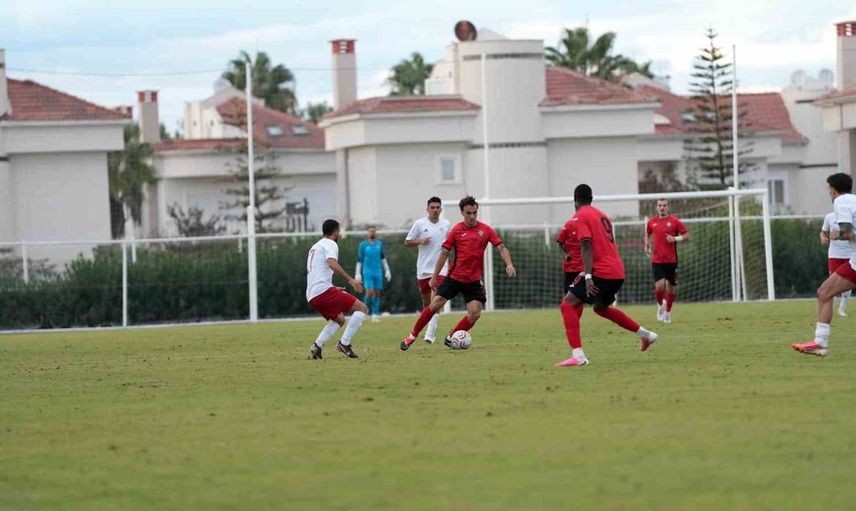 Çorum fk, hazırlık maçında antalyaspor'a karşı mücadele etti: sonuç 2-1