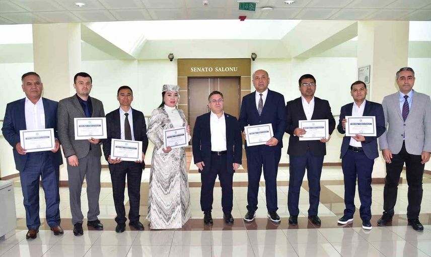 Özbek akademisyenler balıkesir üniversitesinden sertifika aldı