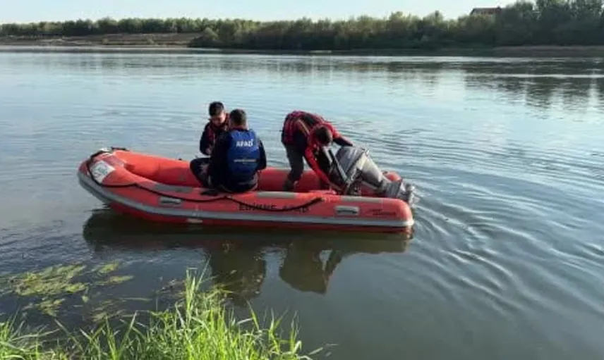 Meriç Nehri'nde kaybolan çocuğun bulunması için arama çalışmaları sürüyor