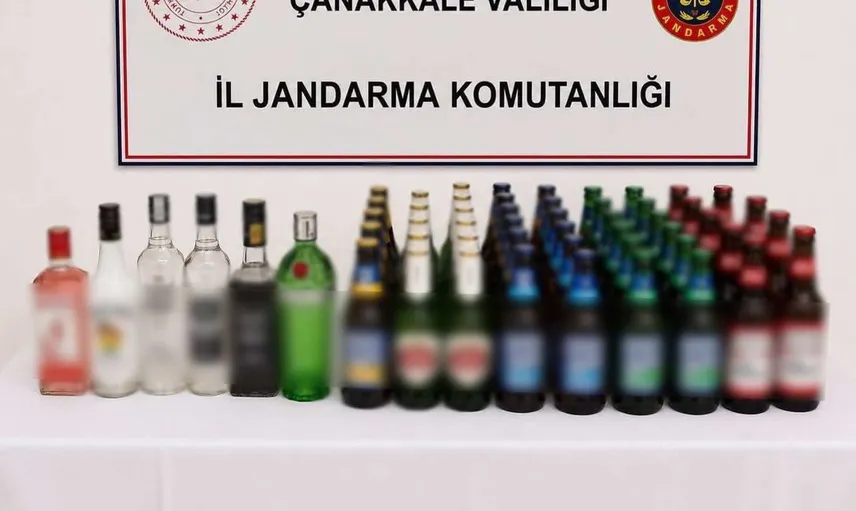 Çanakkale'de jandarmadan kaçakçılık operasyonu: Yüklü miktarda malzeme ele geçirildi