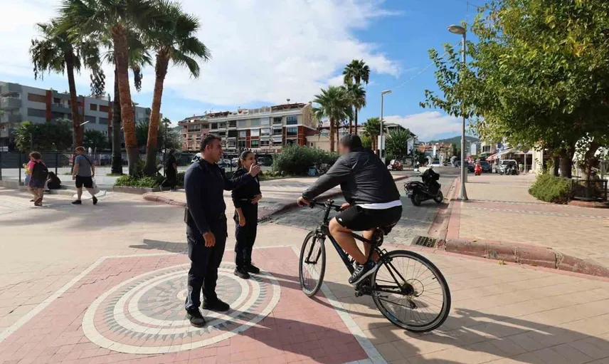 Marmaris'te yaya yollarının korunması için denetim yapıldı