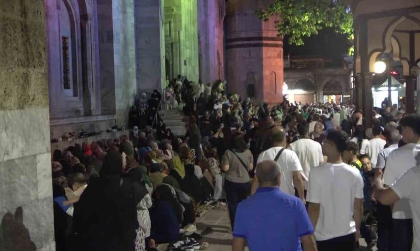 Bursa'da Mevlid Kandili, Ulu Cami'de coşku ile kutlandı