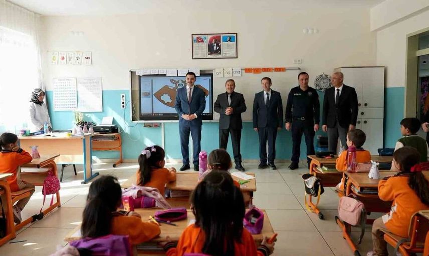 Darende’de eğitim kurumlarına destek ziyareti