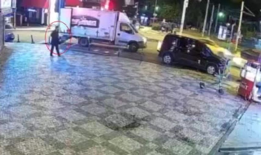 Kadıköy'de döviz bürosuna silahlı saldırı: 5 şüpheli tutuklandı