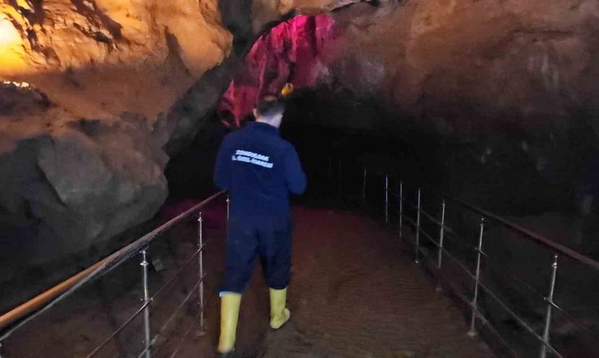 Zonguldak'taki Gökgöl Mağarası'nda temizlik çalışmaları başladı