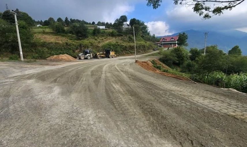 Kardüz yolu asfalt çalışmaları için hazırlıklar hızla sürüyor