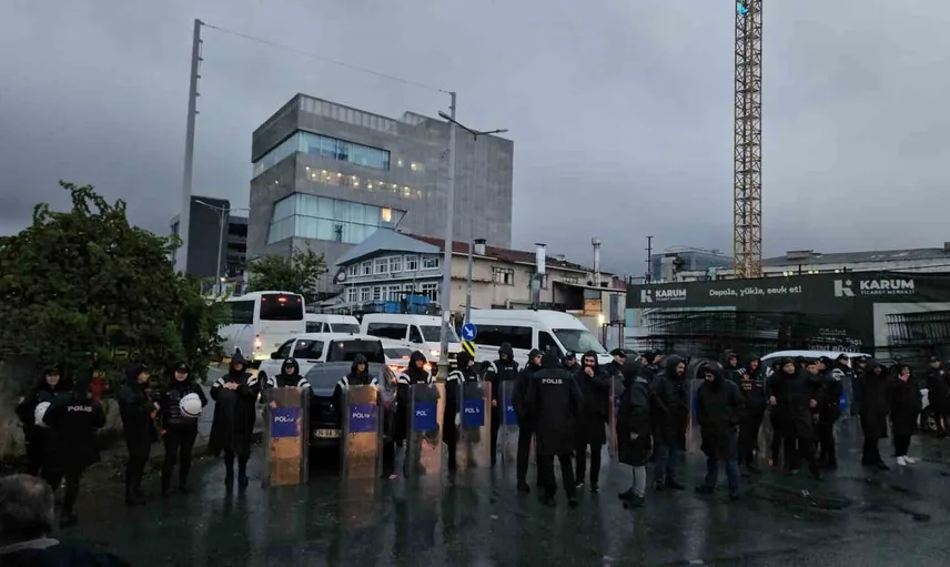 Halk TV binasında sabah erken saatlerde polis incelemesi