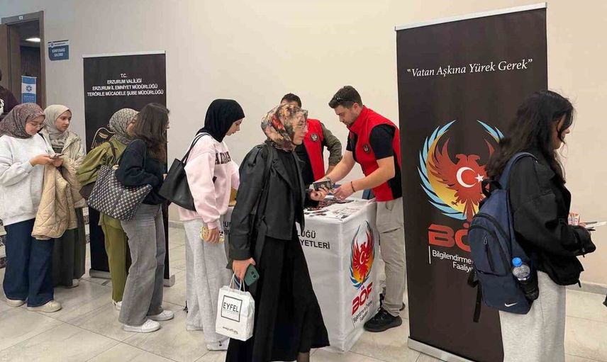 Erzurum'da gençlere yönelik güvenli gelecek bilgilendirmeleri devam ediyor