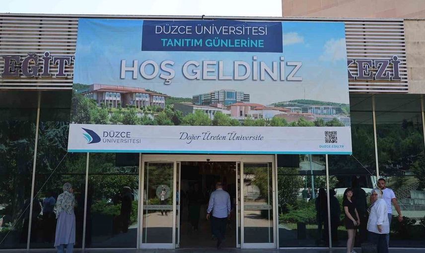 Düzce Üniversitesi tanıtım günleri başladı