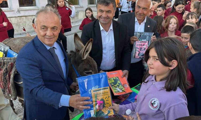 Eğitim için yollara düşen Ersin Bilge, eşeğiyle hayalleri gerçeğe taşıyor