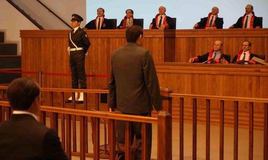 Demokrasi ve özgürlükler adası'nda 1960 darbesinin yankıları