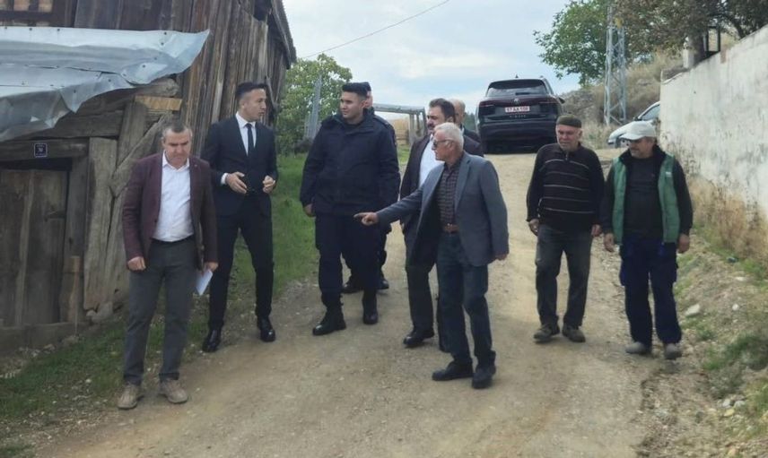 Sinop'ta köy yollarının durumu incelendi