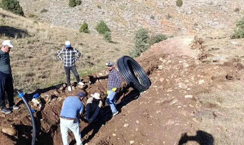 Çatıksu köyünde içme suyu sıkıntısına imece usulü çözüm