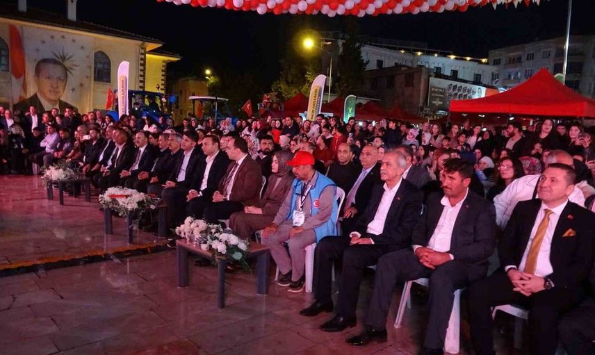 Kilis biber festivalinde renkli etkinlikler ve coşkulu konserler
