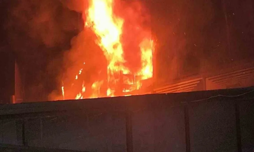 Esenyurt'ta iş yerinde çıkan yangında bir kişi yaralandı