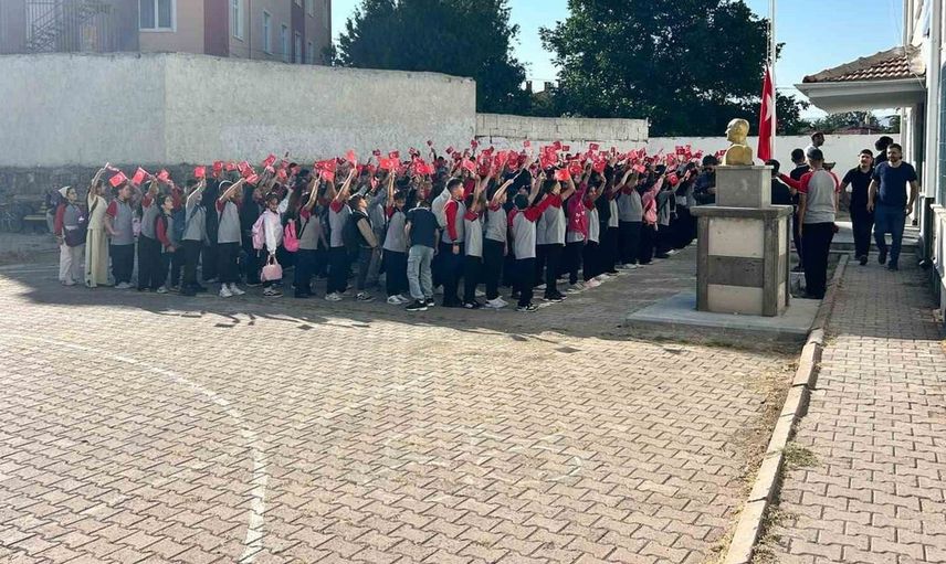 Tomarza'da yeni eğitim öğretim yılına coşkulu başlangıç