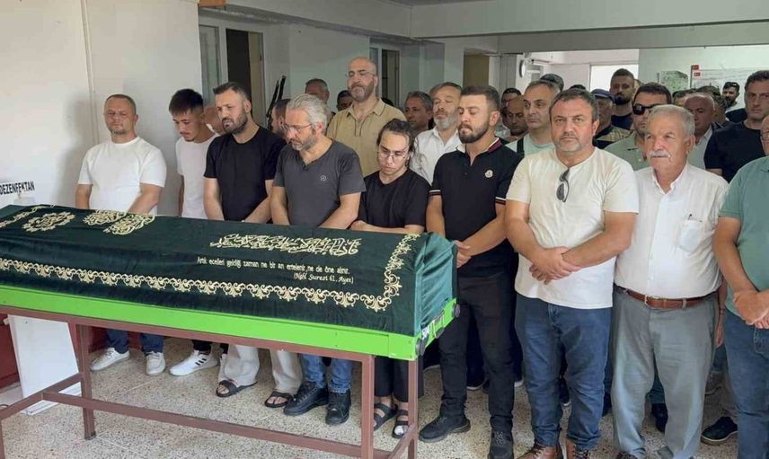 Denizde hayatını kaybeden eniştenin cenazesi defnedildi