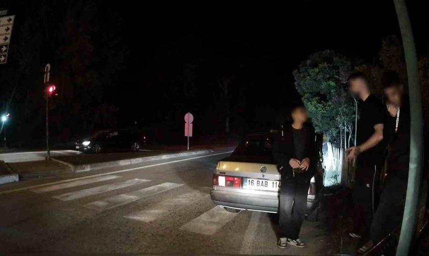 Polis uygulamasında abartı egzoz kullanan sürücü ceza yağmuruna tutuldu