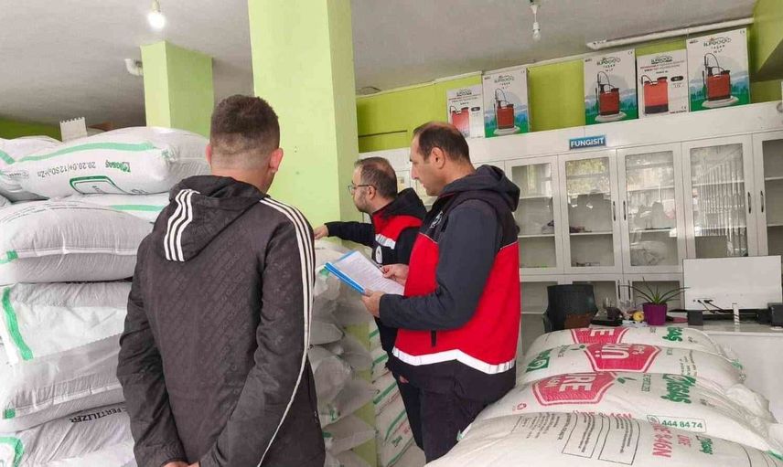 Beyşehir'de gübre bayileri denetlendi: Üreticilere güvenilir girdi uyarısı
