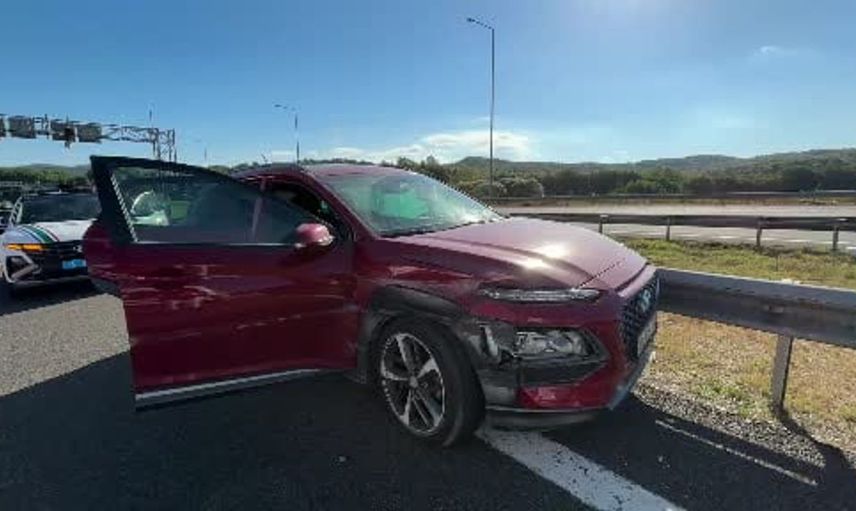 Bolu Dağı Tüneli girişinde otomobil bariyerden bariyere savruldu: 2 yaralı