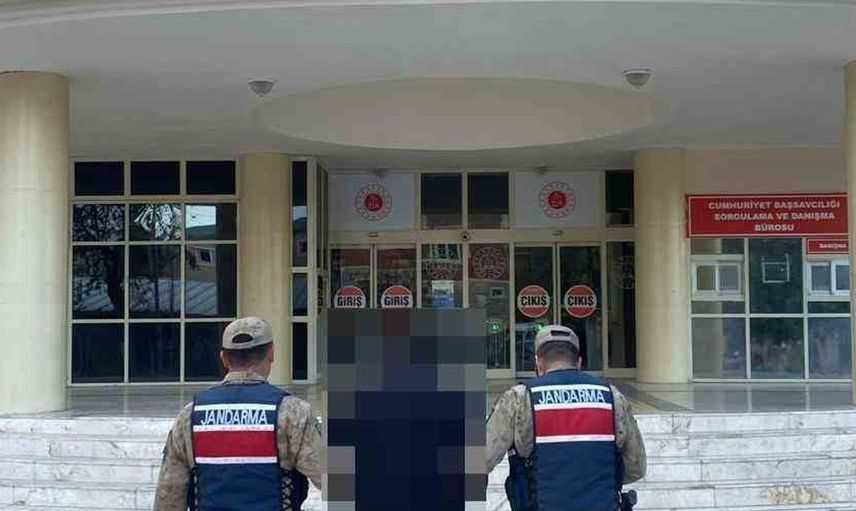 Uyuşturucu suçundan aranıyordu, jandarma zamanı geldiğinde yakaladı