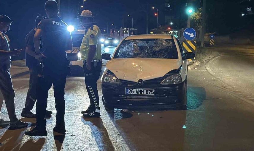 Eskişehir'de motosiklet kazasında iki kişi yaralandı