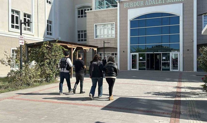 Burdur'da uyuşturucu operasyonu: İki şüpheli tutuklandı
